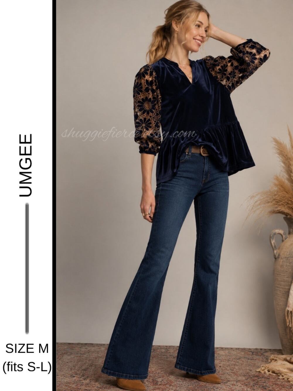 MSRP: $49 | ✨ Umgee Navy Velvet Lace Babydoll Blouse NWT | Size M (fits S-L)✨